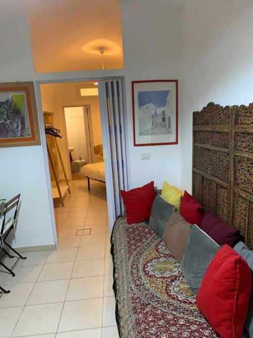 Charming Old Town House Appartement Bari Buitenkant foto